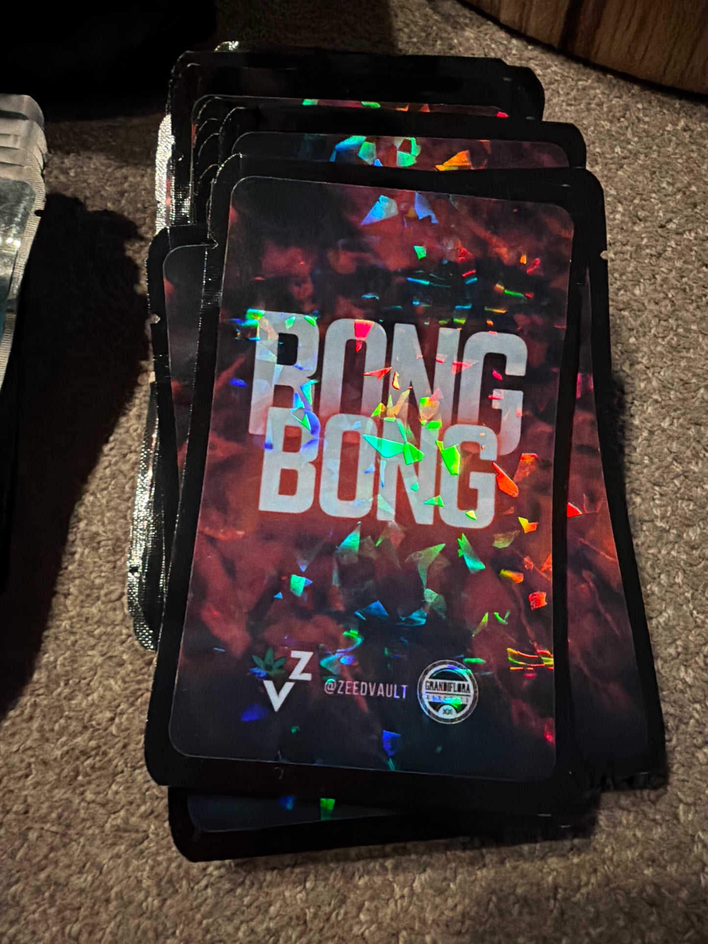 Grandiflora Genetics Bong Bong Red 3 reg pack